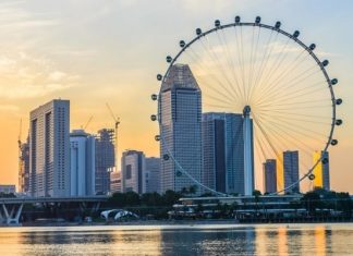 Check in vòng quay Singapore Flyer, chiêm ngưỡng toàn cảnh đẹp Singapore